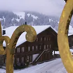 Πανδοχείο Restaurant Baren Gsteig